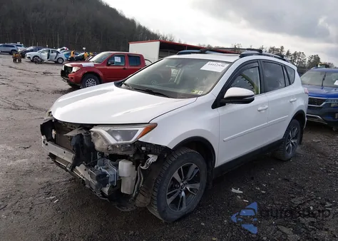 2017 Toyota Rav4 Xle z USA, uszkodzony, nr VIN JTMRFREV2HJ703586